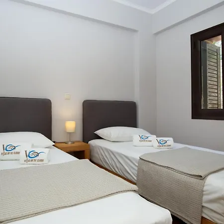 On The Clouds * Apolpaina