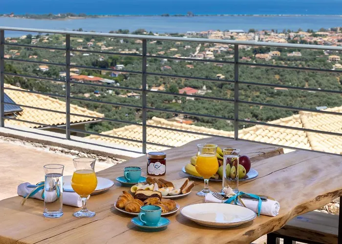 Вилла On The Clouds Apolpaina