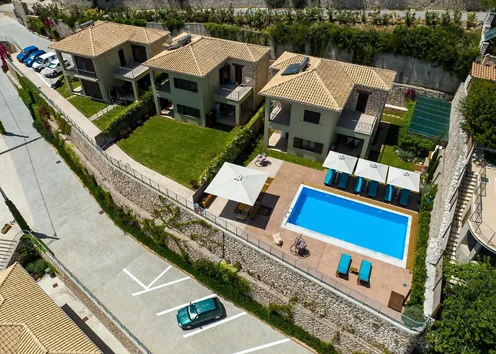 On The Clouds Apolpaina